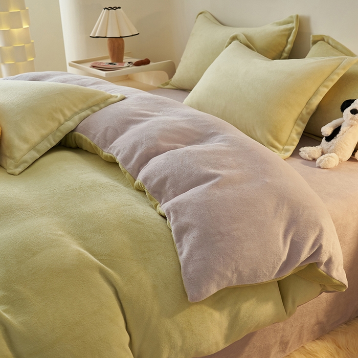 91家纺网 家纺一手货源 找家纺 2025新款多巴胺小红书纯色牛奶绒四件套牛奶绒被套跨境定制-风格二 橄榄绿灰