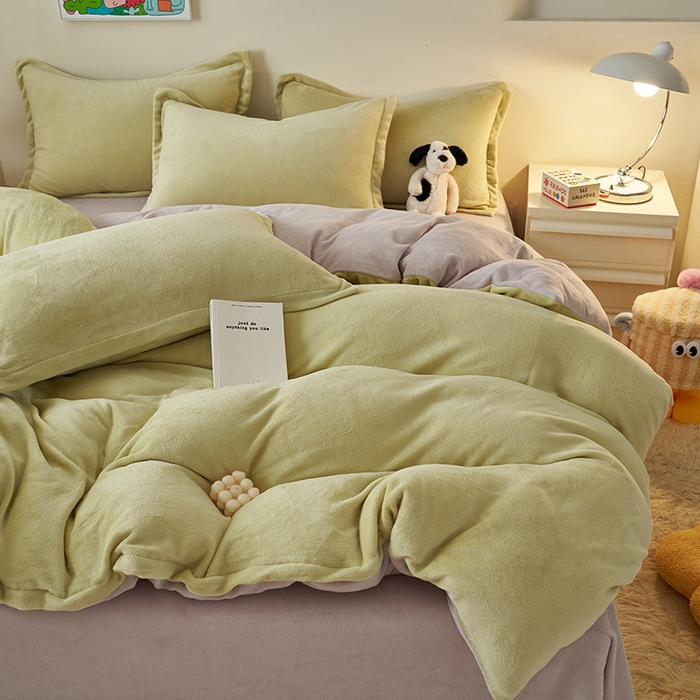 91家纺网 家纺一手货源 找家纺 2025新款多巴胺小红书纯色牛奶绒四件套牛奶绒被套跨境定制-风格二 橄榄绿灰