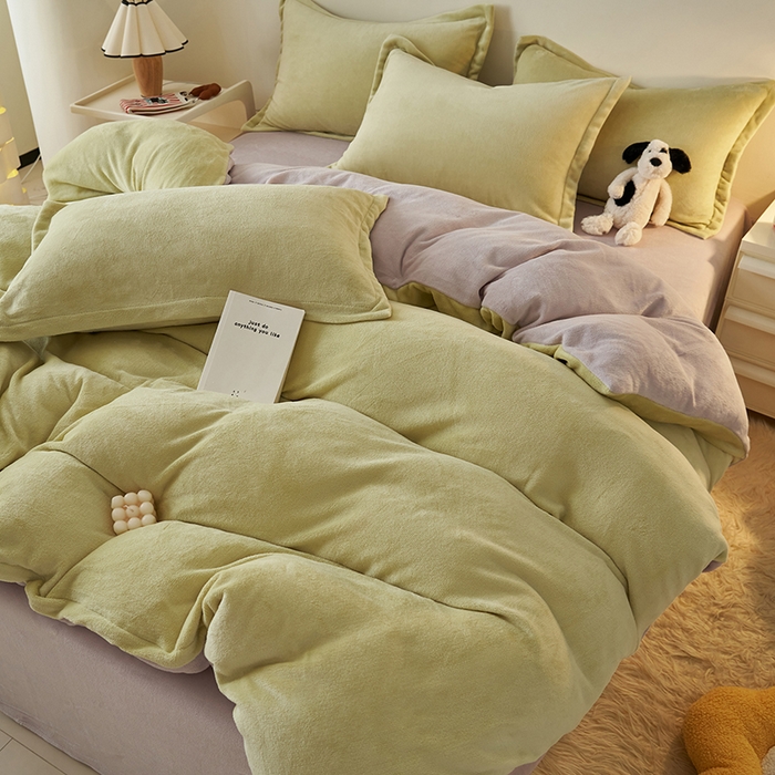 91家纺网 家纺一手货源 找家纺 2025新款多巴胺小红书纯色牛奶绒四件套牛奶绒被套跨境定制-风格二 橄榄绿灰