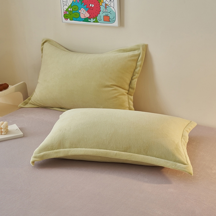 91家纺网 家纺一手货源 找家纺 2025新款多巴胺小红书纯色牛奶绒四件套牛奶绒被套跨境定制-风格二 橄榄绿灰