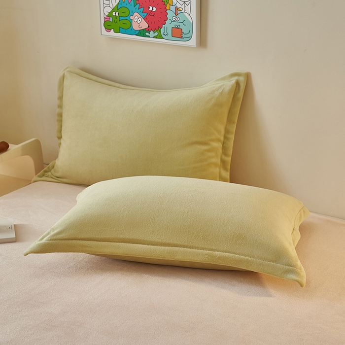 91家纺网 家纺一手货源 找家纺 2025新款多巴胺小红书纯色牛奶绒四件套牛奶绒被套跨境定制-风格二 橄榄绿奶油