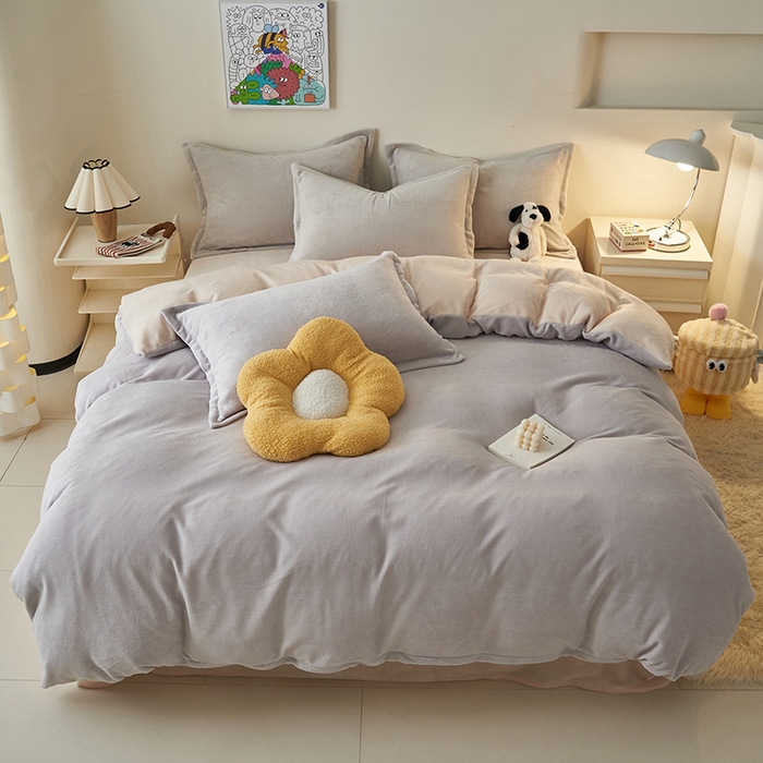 91家纺网 家纺一手货源 找家纺 2025新款多巴胺小红书纯色牛奶绒四件套牛奶绒被套跨境定制-风格二 灰色奶油
