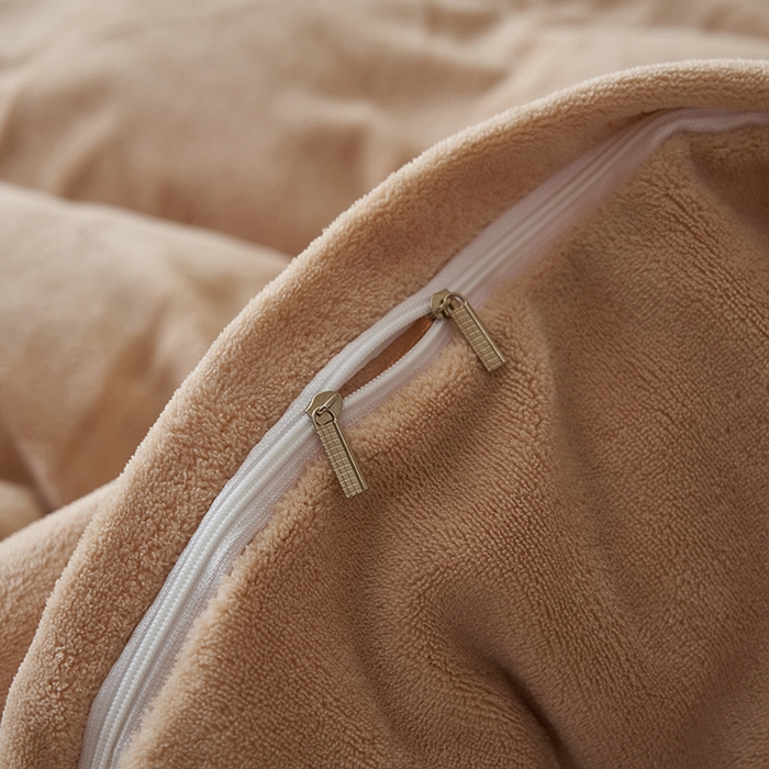 91家纺网 家纺一手货源 找家纺 2025新款多巴胺小红书纯色牛奶绒四件套牛奶绒被套跨境定制-风格二 卡其