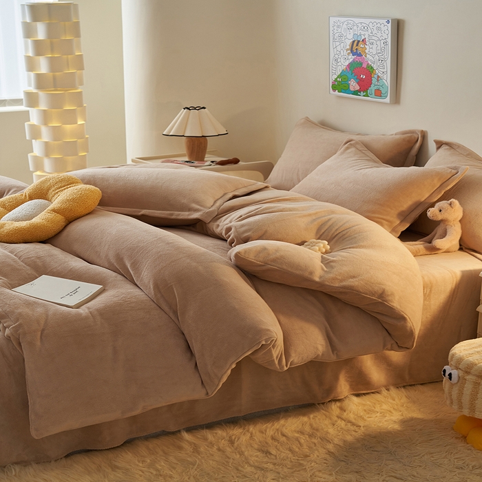 91家纺网 家纺一手货源 找家纺 2025新款多巴胺小红书纯色牛奶绒四件套牛奶绒被套跨境定制-风格二 卡其