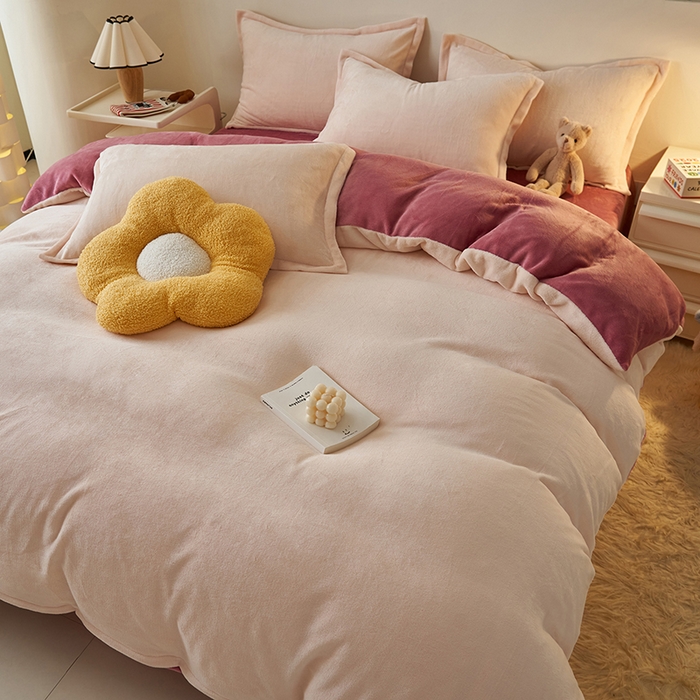 91家纺网 家纺一手货源 找家纺 2025新款多巴胺小红书纯色牛奶绒四件套牛奶绒被套跨境定制-风格二 奶油豆沙