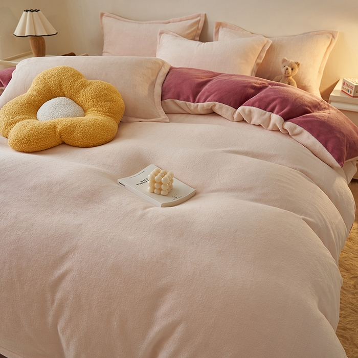 91家纺网 家纺一手货源 找家纺 2025新款多巴胺小红书纯色牛奶绒四件套牛奶绒被套跨境定制-风格二 奶油豆沙