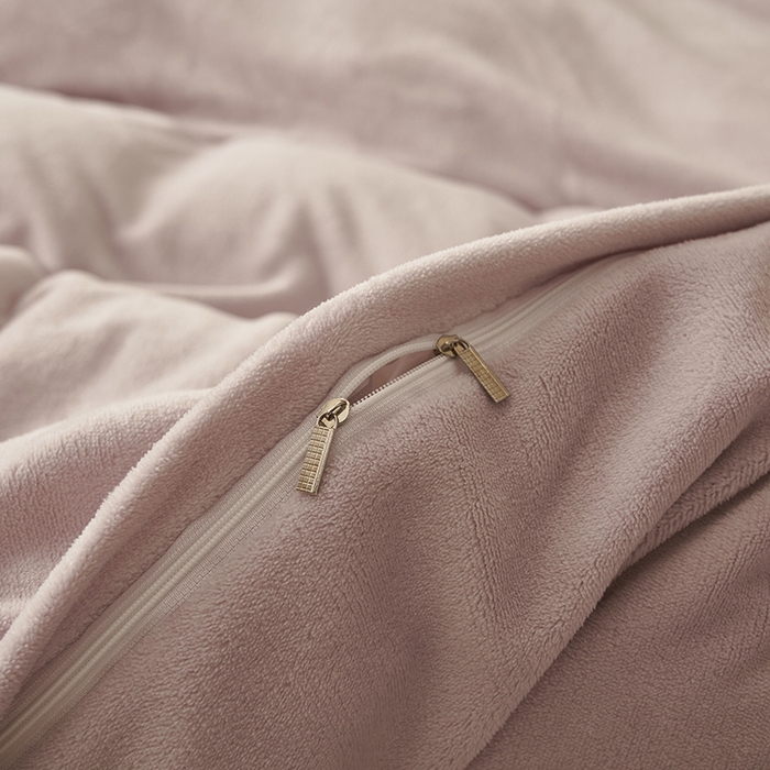 91家纺网 家纺一手货源 找家纺 2025新款多巴胺小红书纯色牛奶绒四件套牛奶绒被套跨境定制-风格二 雅致灰