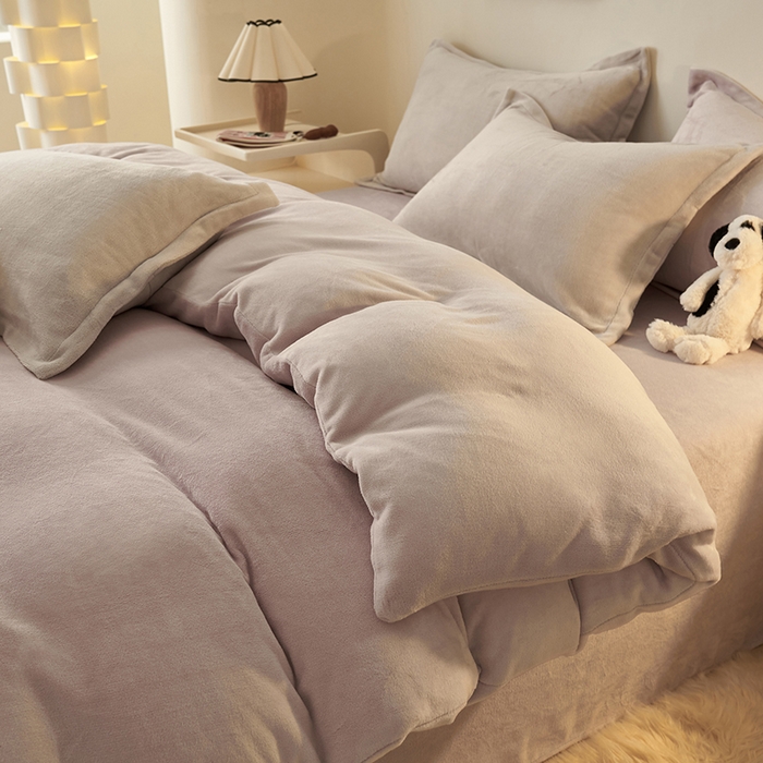 91家纺网 家纺一手货源 找家纺 2025新款多巴胺小红书纯色牛奶绒四件套牛奶绒被套跨境定制-风格二 雅致灰