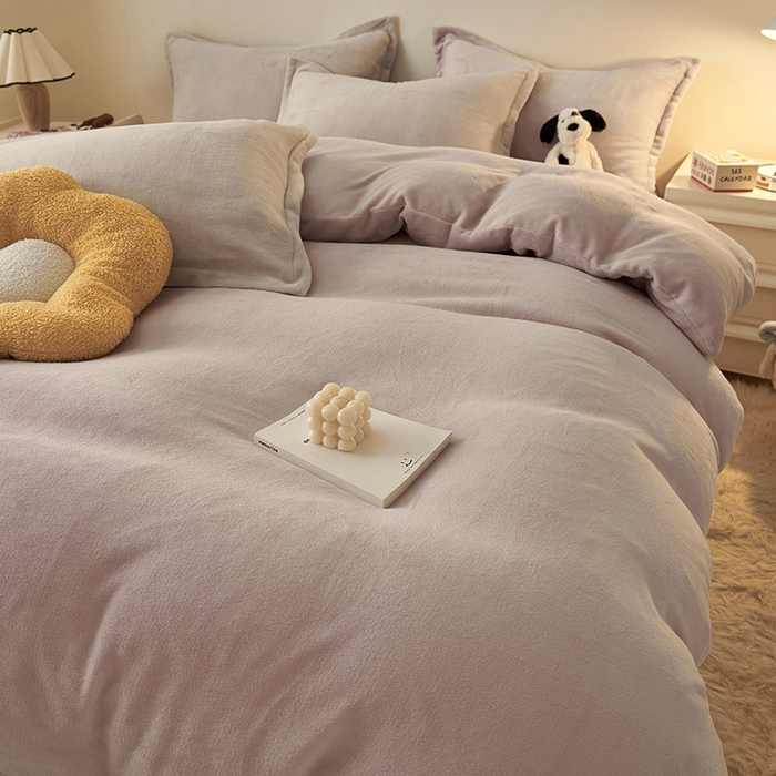 91家纺网 家纺一手货源 找家纺 2025新款多巴胺小红书纯色牛奶绒四件套牛奶绒被套跨境定制-风格二 雅致灰