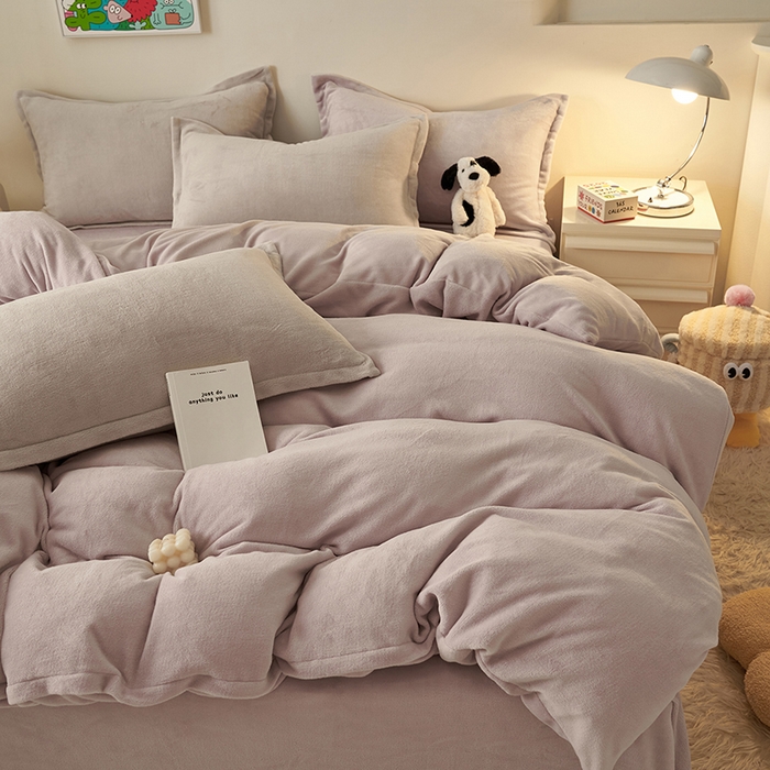 91家纺网 家纺一手货源 找家纺 2025新款多巴胺小红书纯色牛奶绒四件套牛奶绒被套跨境定制-风格二 雅致灰