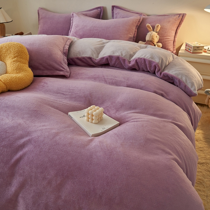 91家纺网 家纺一手货源 找家纺 2025新款多巴胺小红书纯色牛奶绒四件套牛奶绒被套跨境定制-风格二 优雅紫灰