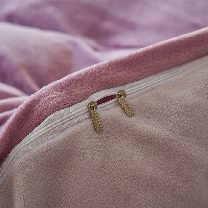 91家纺网 家纺一手货源 找家纺 2025新款多巴胺小红书纯色牛奶绒四件套牛奶绒被套跨境定制-风格二 优雅紫灰