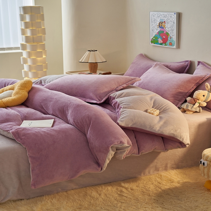 91家纺网 家纺一手货源 找家纺 2025新款多巴胺小红书纯色牛奶绒四件套牛奶绒被套跨境定制-风格二 优雅紫灰