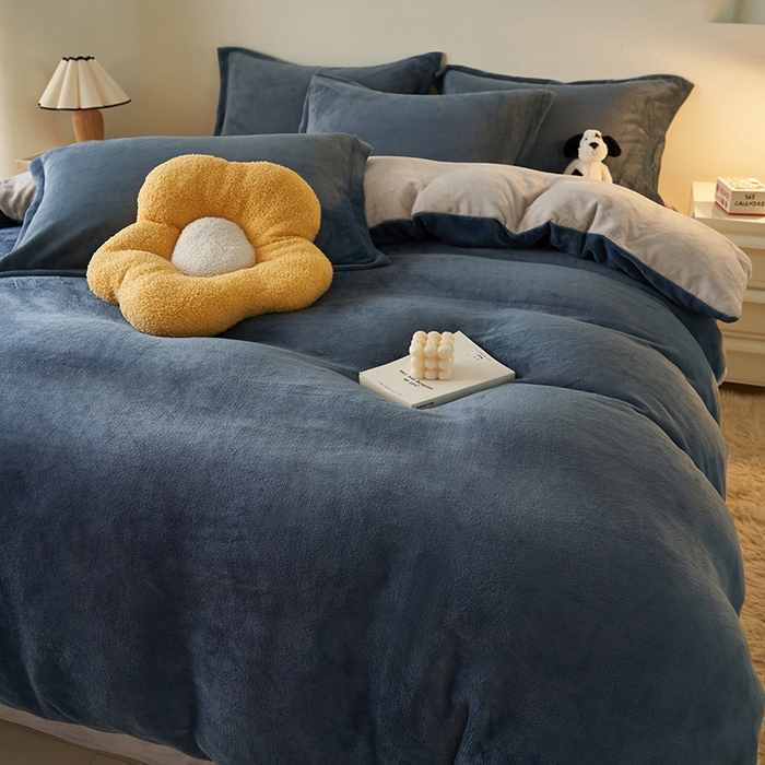 91家纺网 家纺一手货源 找家纺 2025新款多巴胺小红书纯色牛奶绒四件套牛奶绒被套跨境定制-风格二 宾利蓝灰