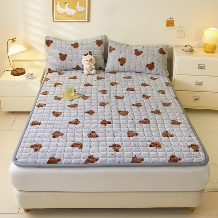 91家纺网 家纺一手货源 找家纺 （总）卡伦家纺 2025新款A类牛奶绒夹棉加厚床垫单人双人床垫保护垫