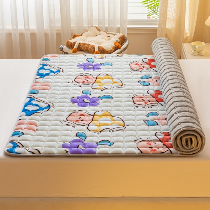 91家纺网 家纺一手货源 找家纺 卡伦家纺 2025新款A类牛奶绒夹棉加厚床垫单人双人床垫保护垫 花间蘑力