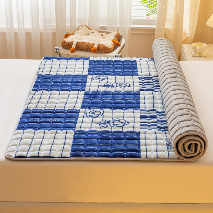 91家纺网 家纺一手货源 找家纺 卡伦家纺 2025新款A类牛奶绒夹棉加厚床垫单人双人床垫保护垫 花开一夏