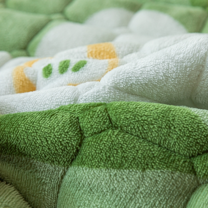 91家纺网 家纺一手货源 找家纺 卡伦家纺 2025新款A类牛奶绒夹棉加厚床垫单人双人床垫保护垫 花之谷