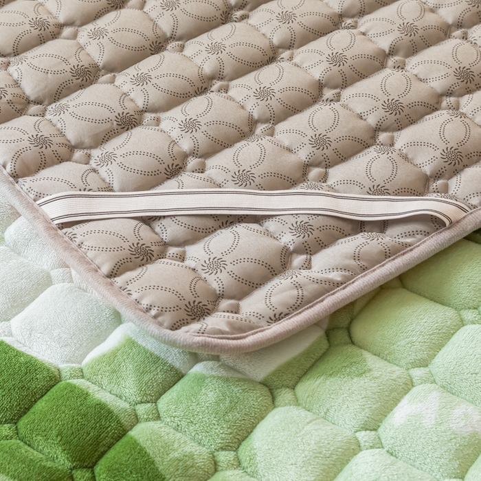 91家纺网 家纺一手货源 找家纺 卡伦家纺 2025新款A类牛奶绒夹棉加厚床垫单人双人床垫保护垫 花之谷