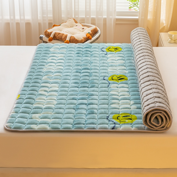 91家纺网 家纺一手货源 找家纺 卡伦家纺 2025新款A类牛奶绒夹棉加厚床垫单人双人床垫保护垫 梦想创造家