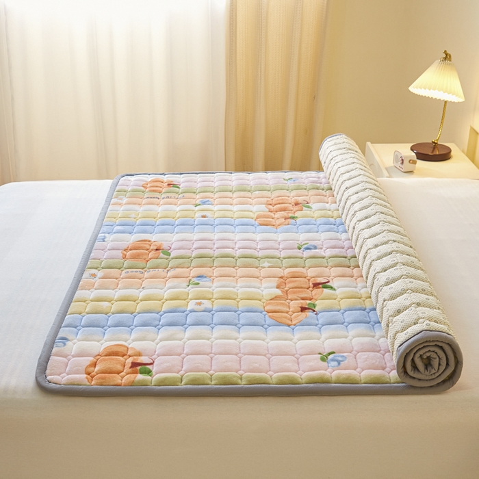 91家纺网 家纺一手货源 找家纺 卡伦家纺 2025新款A类牛奶绒夹棉加厚床垫单人双人床垫保护垫 南瓜派