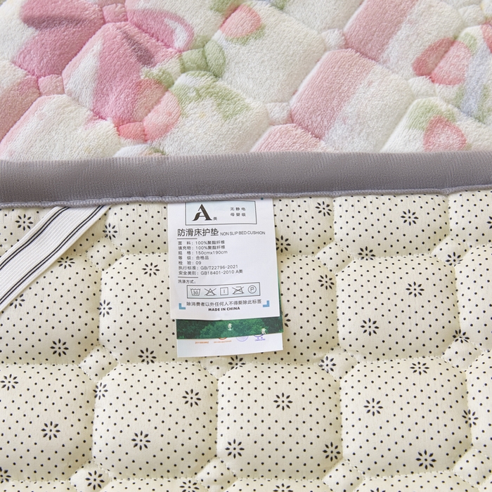 91家纺网 家纺一手货源 找家纺 卡伦家纺 2025新款A类牛奶绒夹棉加厚床垫单人双人床垫保护垫 青春曲调