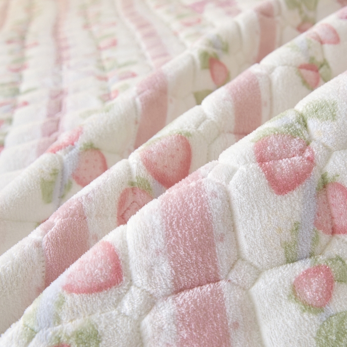 91家纺网 家纺一手货源 找家纺 卡伦家纺 2025新款A类牛奶绒夹棉加厚床垫单人双人床垫保护垫 青春曲调