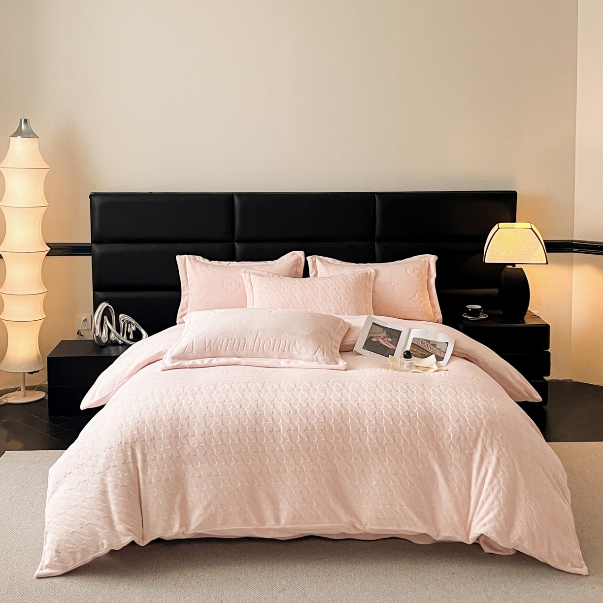 91家纺网 家纺一手货源 找家纺 爱家（原缔乐家纺） 2025新款A类牛奶雕花绒四件套 浪漫主义系列 浪漫主义-公主粉