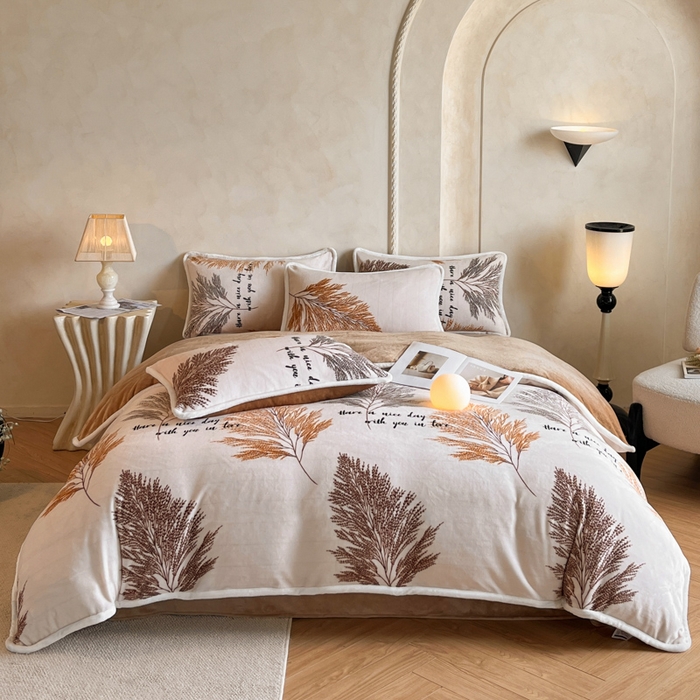 91家纺网 家纺一手货源 找家纺 诺梵2025新款牛8斤奶绒印花包边四件套安夏