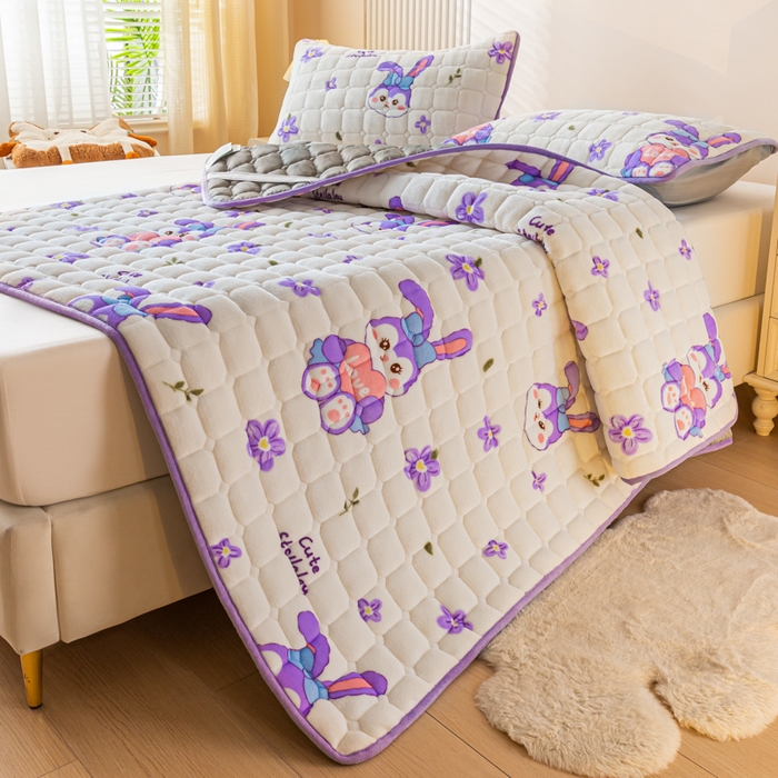 91家纺网 家纺一手货源 找家纺 卡伦家纺 2025新款A类牛奶绒夹棉加厚床垫单人双人床垫保护垫 星梦露