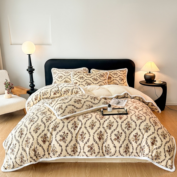 91家纺网 家纺一手货源 找家纺 诺梵2025新款牛8斤奶绒印花包边四件套丛草集