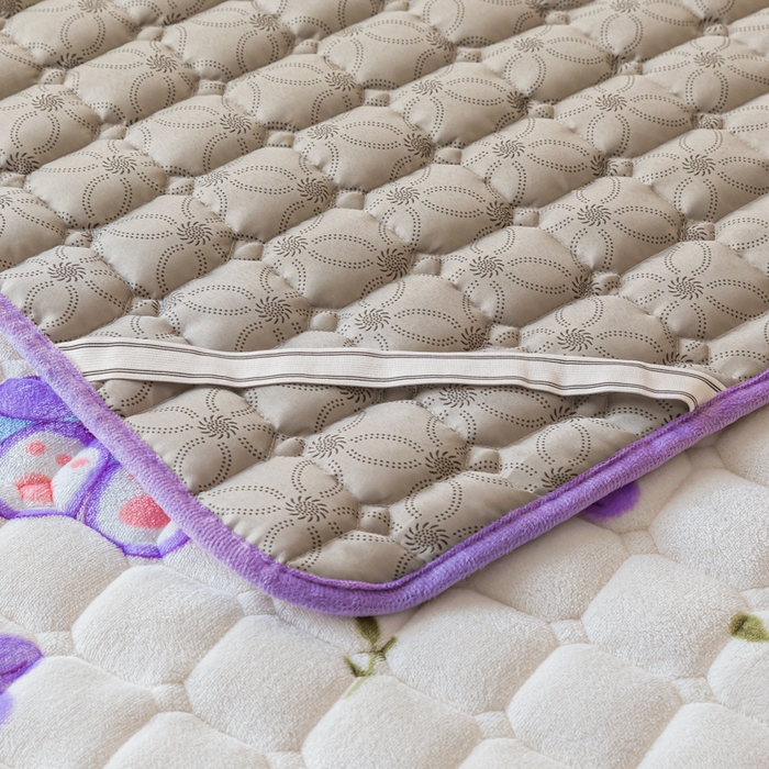 91家纺网 家纺一手货源 找家纺 卡伦家纺 2025新款A类牛奶绒夹棉加厚床垫单人双人床垫保护垫 星梦露