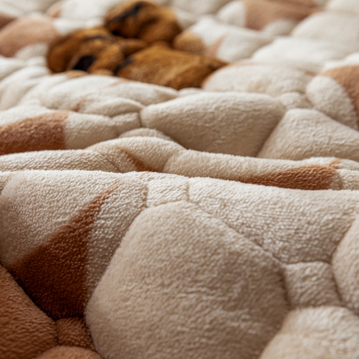 91家纺网 家纺一手货源 找家纺 卡伦家纺 2025新款A类牛奶绒夹棉加厚床垫单人双人床垫保护垫 熊熊世界