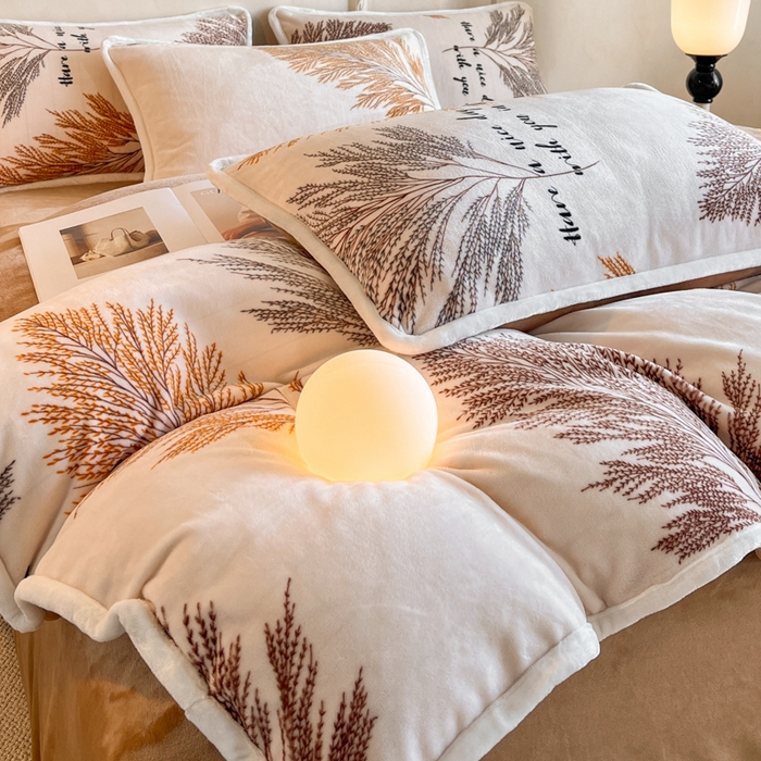 91家纺网 家纺一手货源 找家纺 诺梵2025新款牛8斤奶绒印花包边四件套安夏