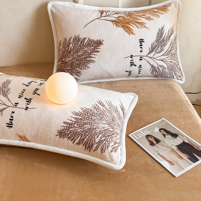 91家纺网 家纺一手货源 找家纺 诺梵2025新款牛8斤奶绒印花包边四件套安夏