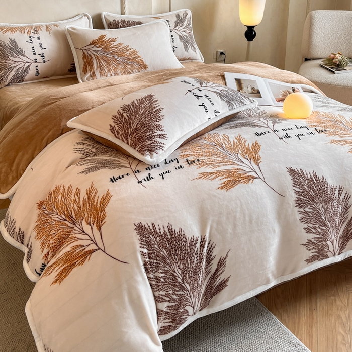 91家纺网 家纺一手货源 找家纺 诺梵2025新款牛8斤奶绒印花包边四件套安夏