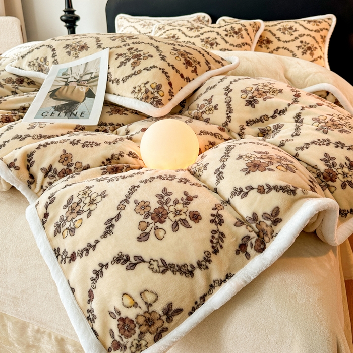 91家纺网 家纺一手货源 找家纺 诺梵2025新款牛8斤奶绒印花包边四件套丛草集