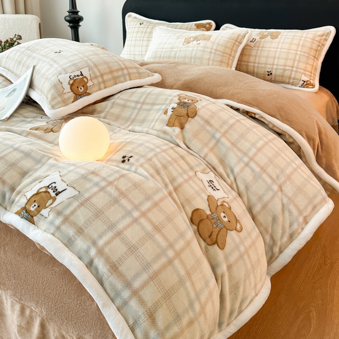 诺梵2025新款牛8斤奶绒印花包边四件套乖乖熊