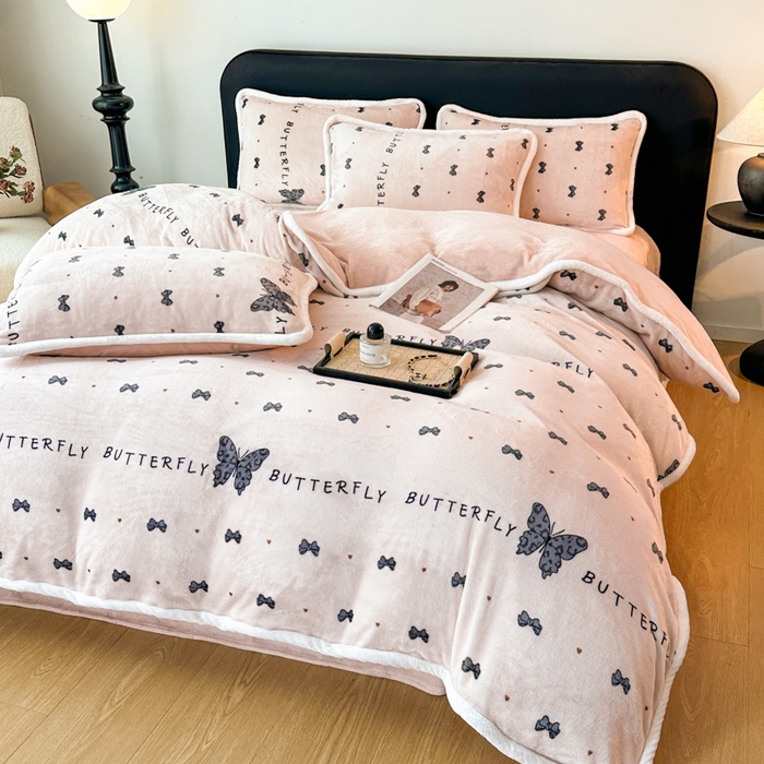 91家纺网 家纺一手货源 找家纺 诺梵2025新款牛8斤奶绒印花包边四件套蝴蝶结