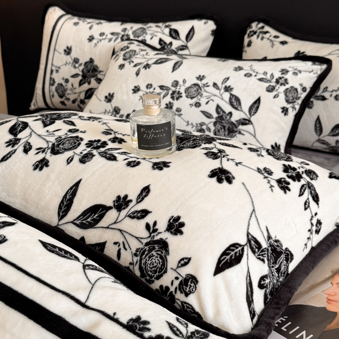 91家纺网 家纺一手货源 找家纺 诺梵2025新款牛8斤奶绒印花包边四件套花野