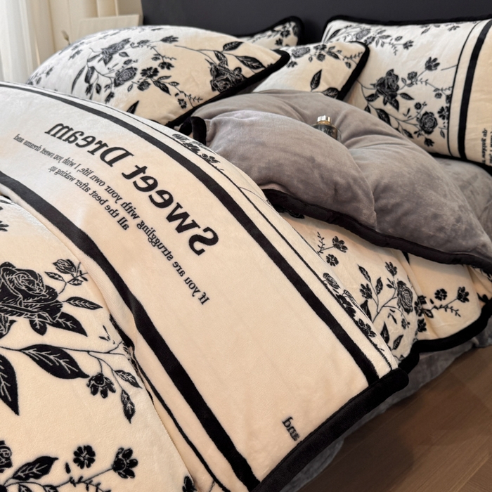 91家纺网 家纺一手货源 找家纺 诺梵2025新款牛8斤奶绒印花包边四件套花野