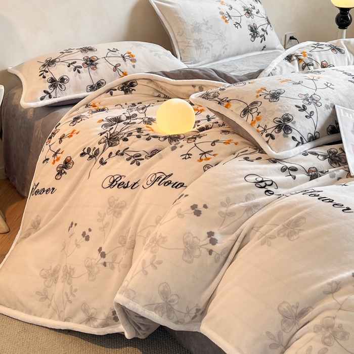 91家纺网 家纺一手货源 找家纺 诺梵2025新款牛8斤奶绒印花包边四件套花枝语