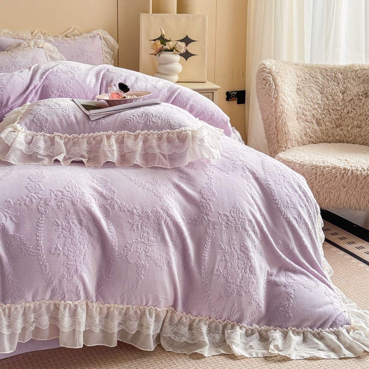 91家纺网 家纺一手货源 找家纺 爱家（原缔乐家纺） 2025新款A类牛奶雕花绒四件套 米娜系列 米娜-梦幻紫