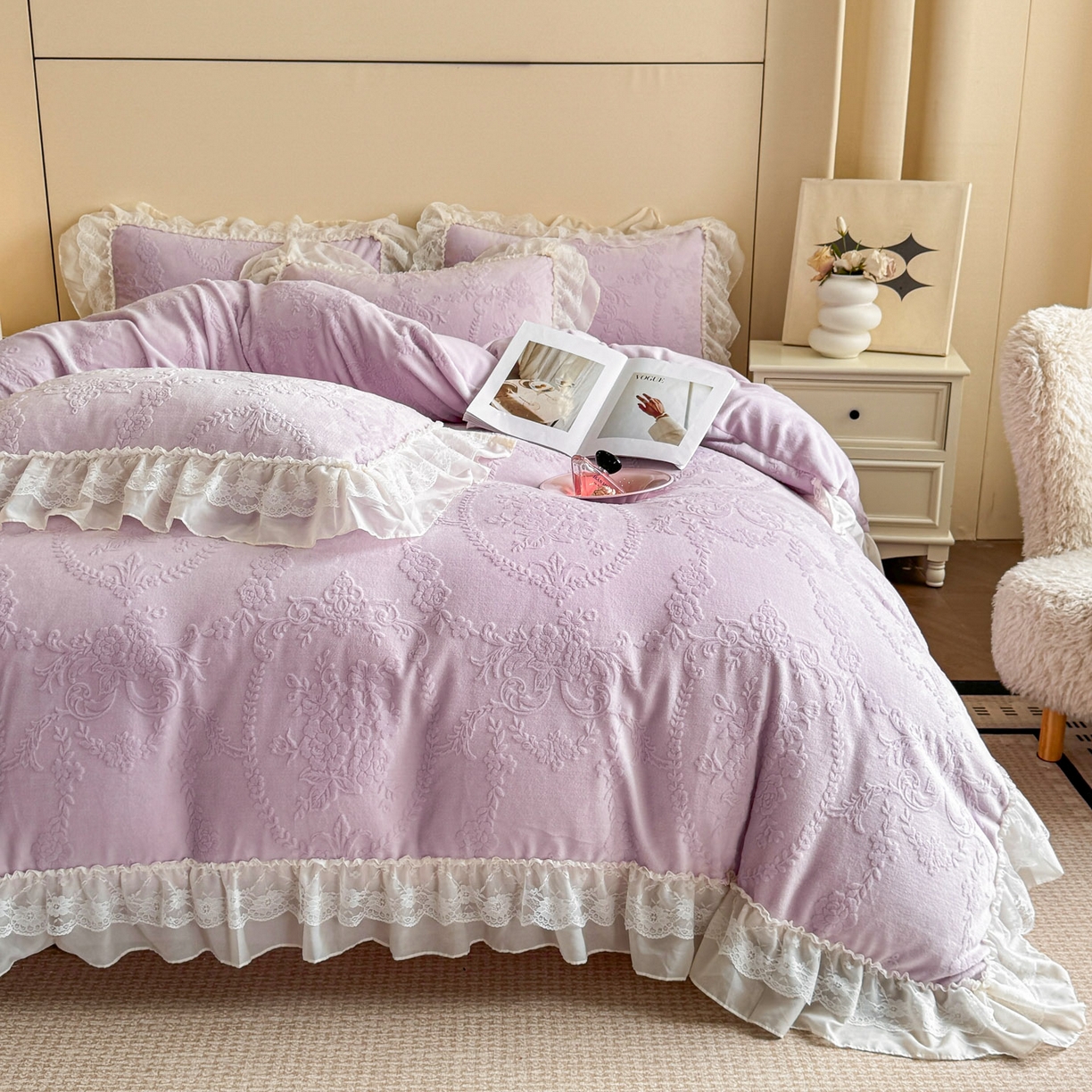 91家纺网 家纺一手货源 找家纺 爱家（原缔乐家纺） 2025新款A类牛奶雕花绒四件套 米娜系列 米娜-梦幻紫