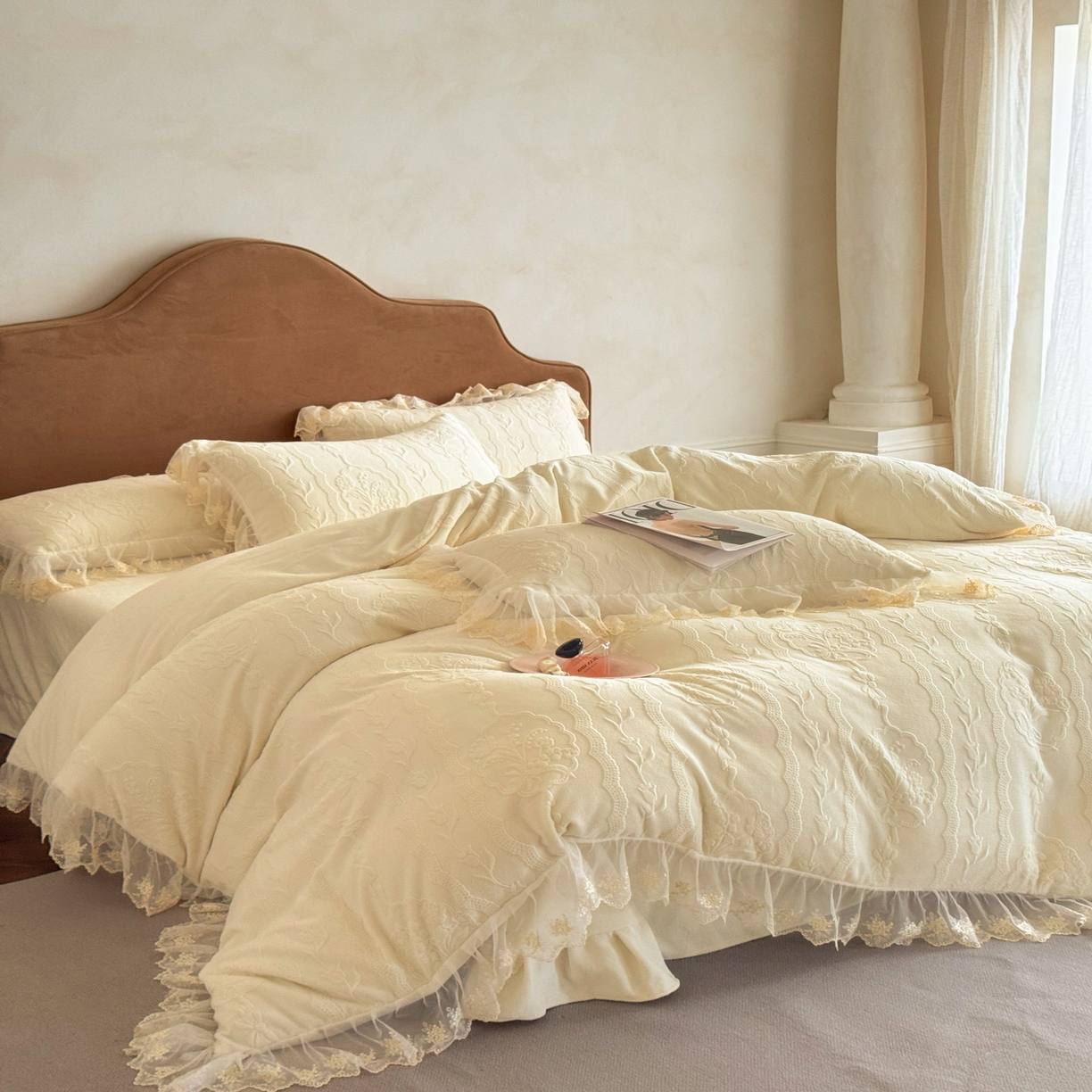 91家纺网 家纺一手货源 找家纺 爱家（原缔乐家纺） 2025新款A类牛奶雕花绒四件套 铃兰花系列 铃兰花-奶昔白