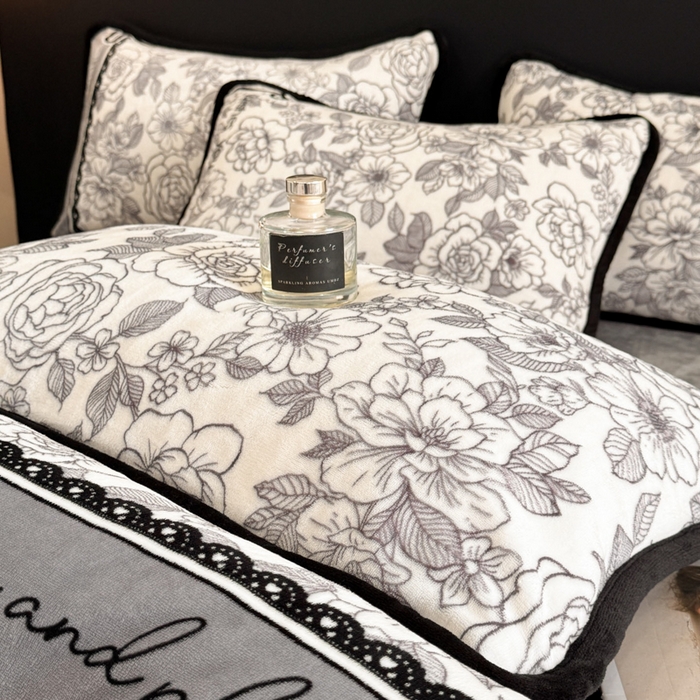 91家纺网 家纺一手货源 找家纺 诺梵2025新款牛8斤奶绒印花包边四件套锦绣