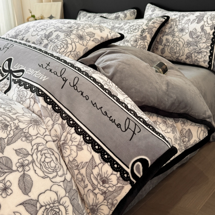 91家纺网 家纺一手货源 找家纺 诺梵2025新款牛8斤奶绒印花包边四件套锦绣