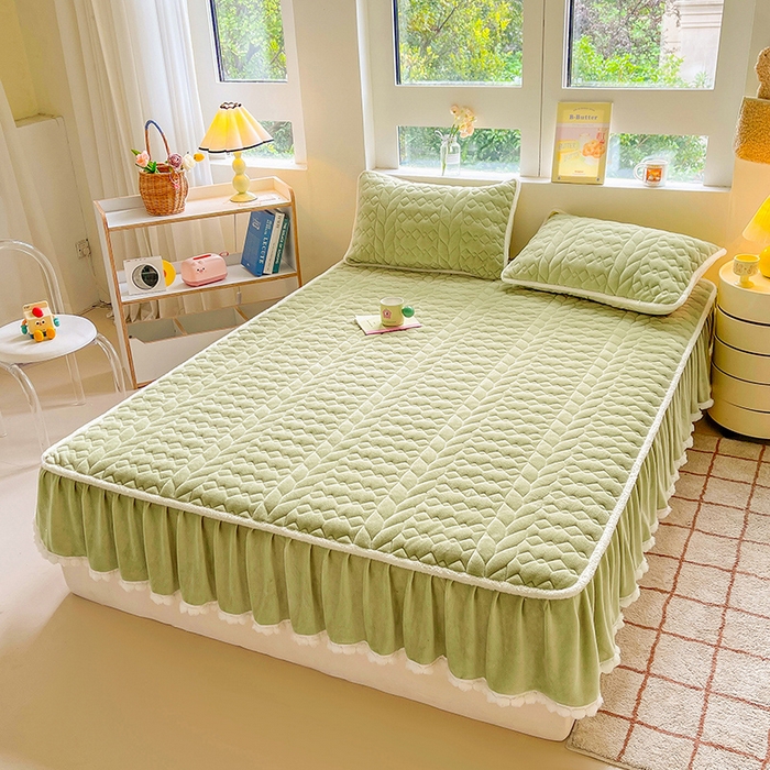 91家纺网 家纺一手货源 找家纺 眠势力 2025新款牛奶绒床笠夹棉加厚保暖床垫保护套韩版床裙床笠二合一毛球球带裙边款 抹茶绿-毛球款