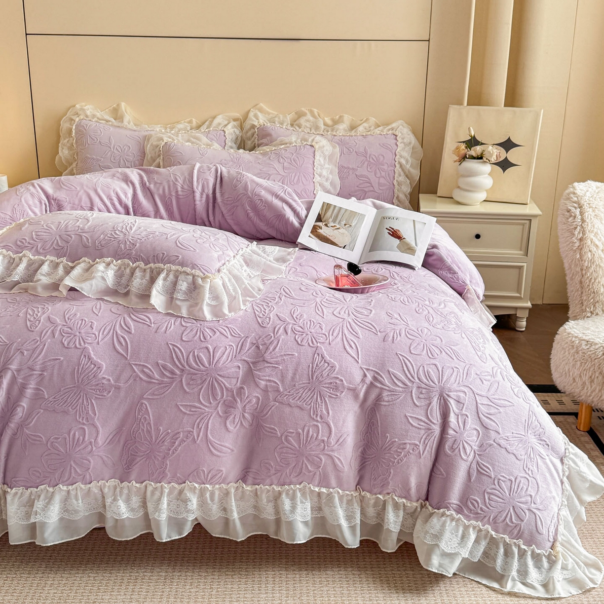 91家纺网 家纺一手货源 找家纺 爱家（原缔乐家纺） 2025新款A类牛奶雕花绒四件套 花野漫屿系列 花野漫屿-梦幻紫