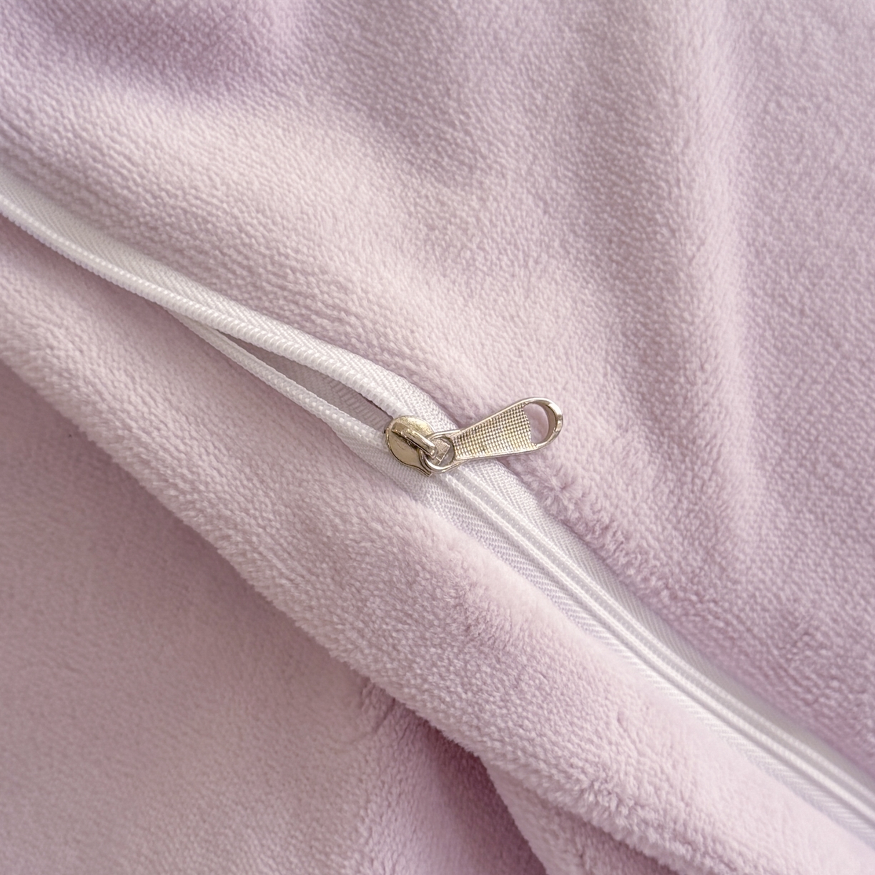 91家纺网 家纺一手货源 找家纺 爱家（原缔乐家纺） 2025新款A类牛奶雕花绒四件套 山茶花-蝴蝶之恋系列 蝴蝶之恋-梦幻紫